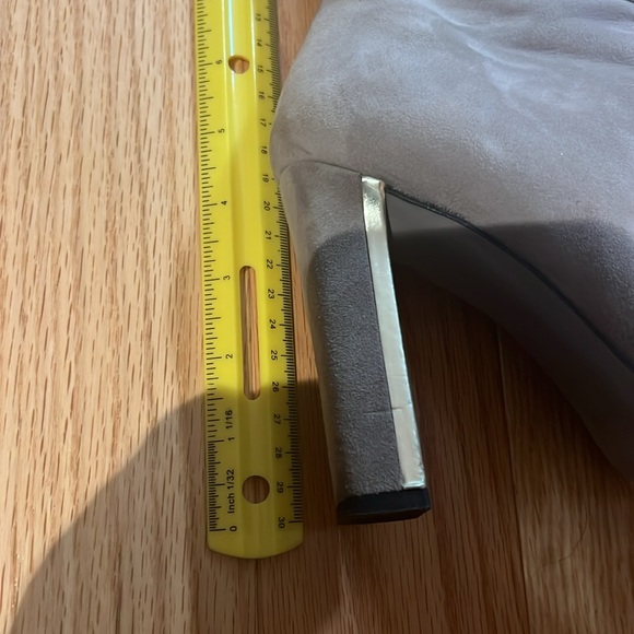 Gucci grey suede Vernice block heel ankle boots size 36 (6 US) - Picture 11 of 11